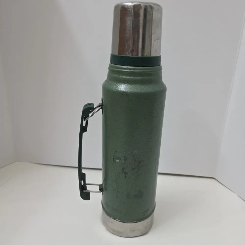 Stanley Classic 1 Quart Vacuum Bottle Thermos Green Vintage w/ Cup & Handle